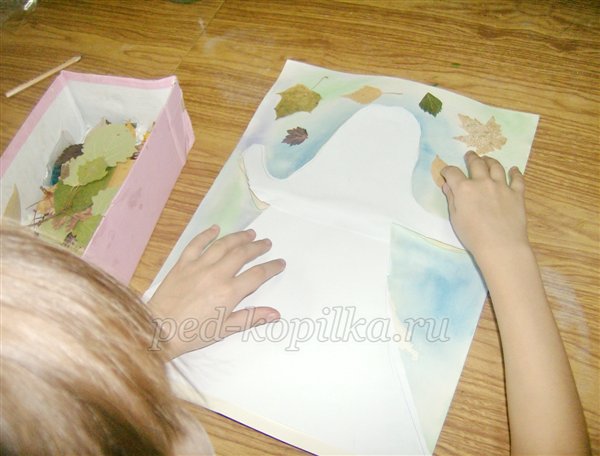 Аплікація з осіннього листя. Фея Аплікація з осіннього листя. Фея