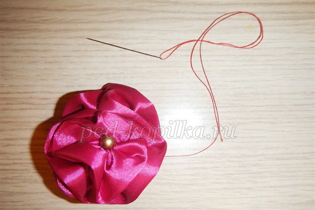 Півонії. Вироби до свята День матері Півонії. Вироби до свята День матері