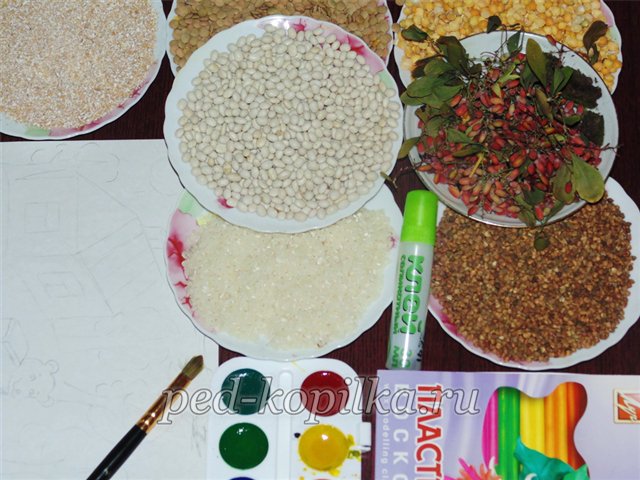 Аплікація з круп і пластиліну на осінню тематику Аплікація з круп і пластиліну на осінню тематику