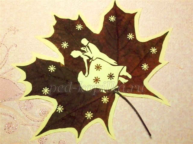 Ажурна аплікація на осінніх листках. Майстер-клас Ажурна аплікація на осінніх листках. Майстер-клас