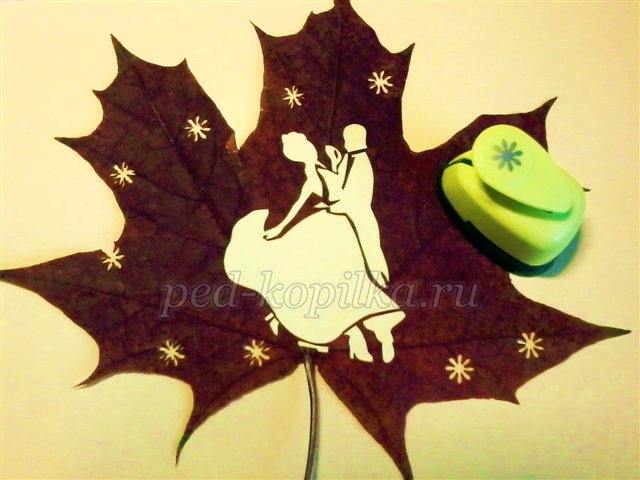 Ажурна аплікація на осінніх листках. Майстер-клас Ажурна аплікація на осінніх листках. Майстер-клас