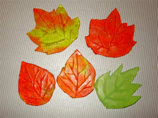Осіннє листя своїми руками Осіннє листя своїми руками