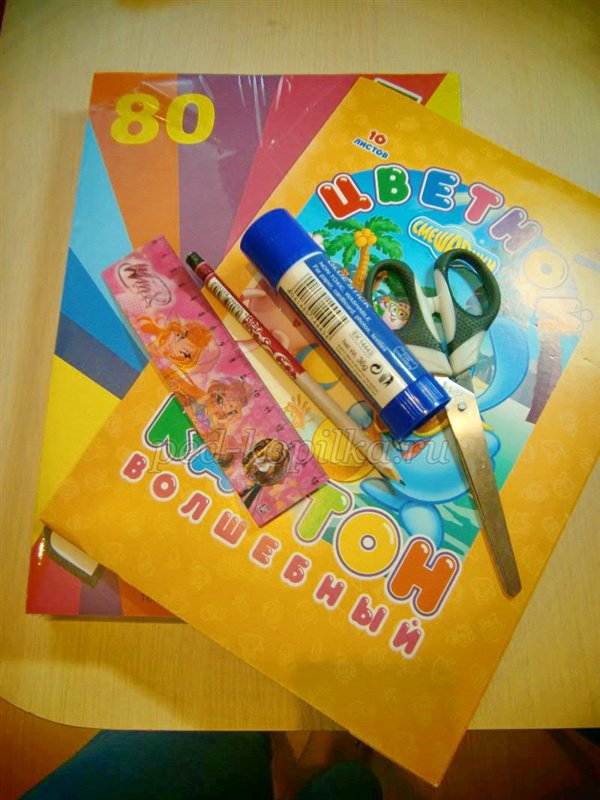 Аплікація на тему Осінь Аплікація на тему Осінь