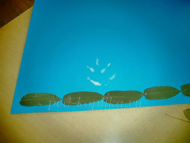 Аплікація з осіннього листя. Акваріум Аплікація з осіннього листя. Акваріум