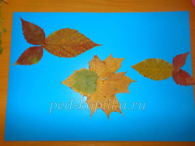 Аплікація з осіннього листя У рибок осінній бал