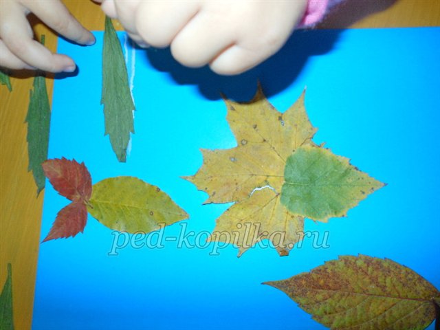 Аплікація з осіннього листя У рибок осінній бал