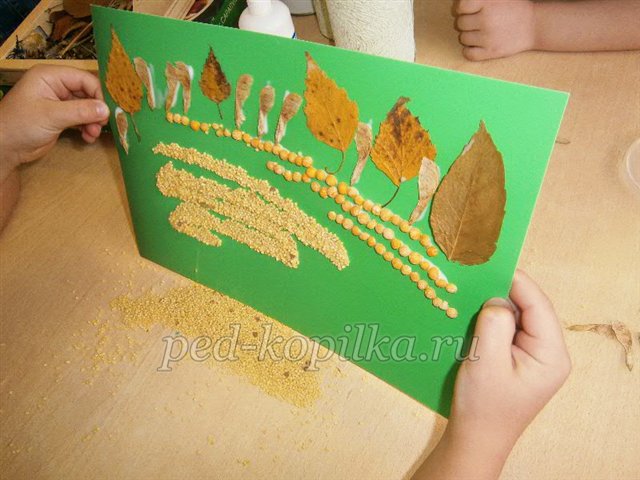 Аплікація з природних матеріалів на тему Осінь Аплікація з природних матеріалів на тему Осінь