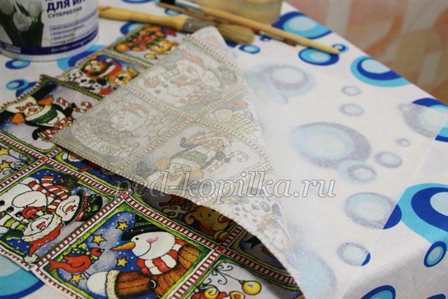 Годівниця для птахів у техніці декупаж Годівниця для птахів у техніці декупаж