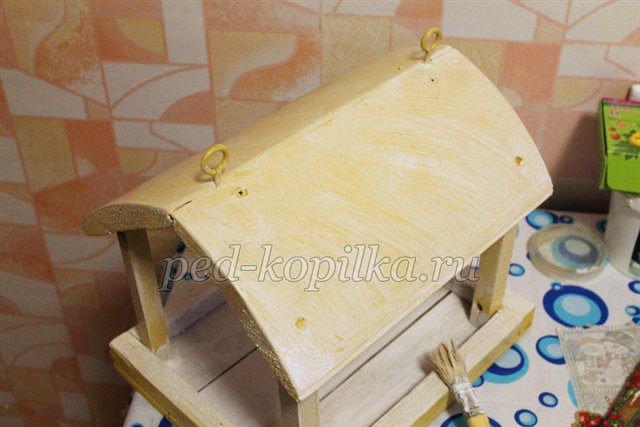 Годівниця для птахів у техніці декупаж Годівниця для птахів у техніці декупаж