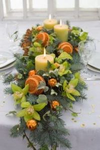 Прикраса новорічного інтер'єру живими квітами