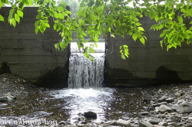 Водоспадик