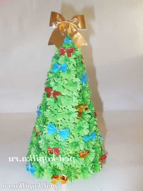 Ялинка в техніці квілінг