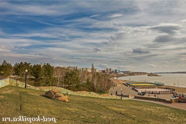 Весна. Моє рідне місто. Казахстан