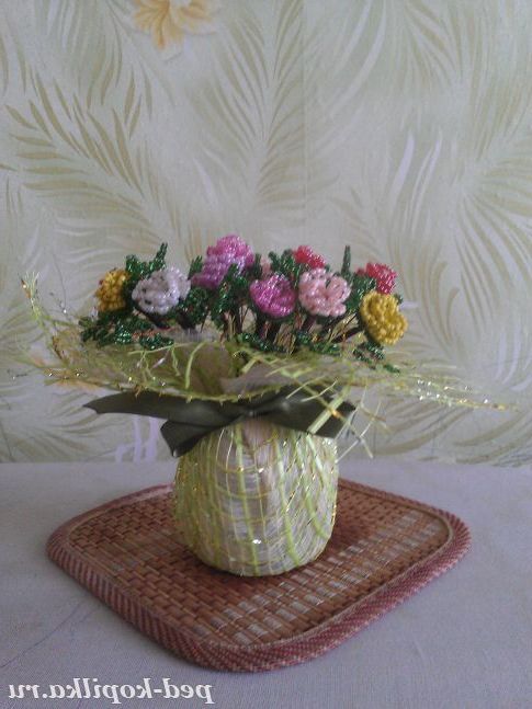 Букет квітів з бісеру