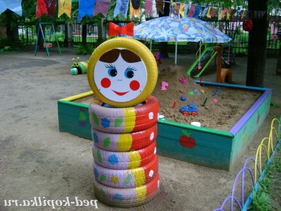 Матрьошка для оформлення ділянки дитячого саду