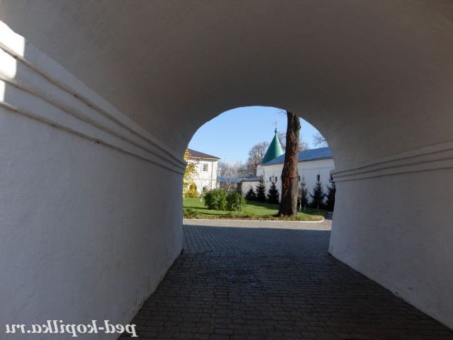 Осінь. Іпатіївський монастир.