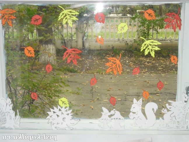 Осіннє віконце в класі