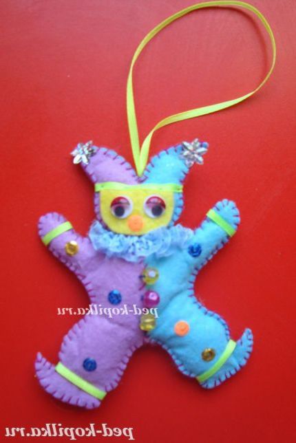 Новорічна іграшка Петрушка своїми руками