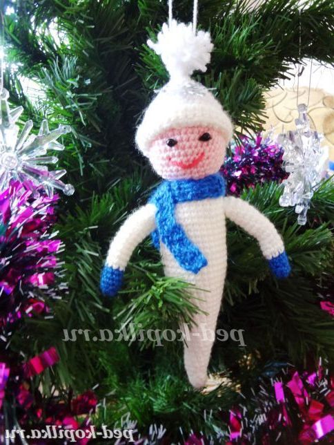 Ялинкова іграшка гачком