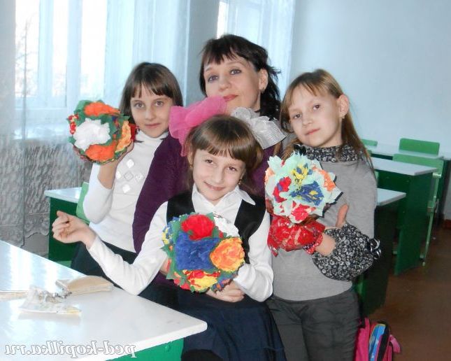 Букет квітів з серветок для мами.