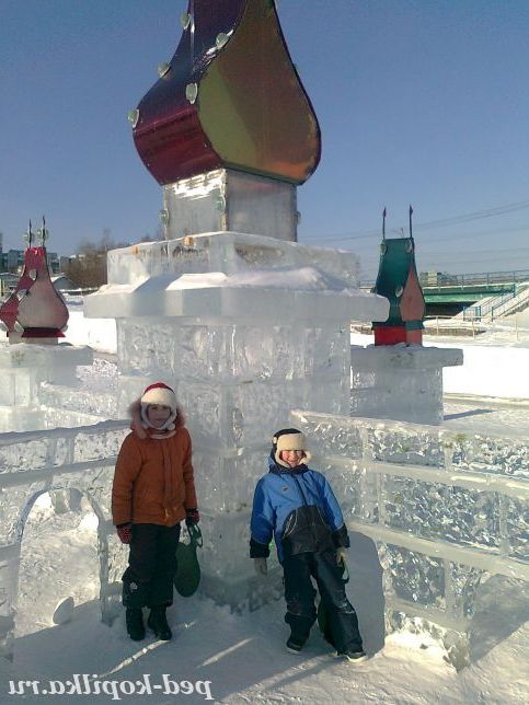 У крижаного замку