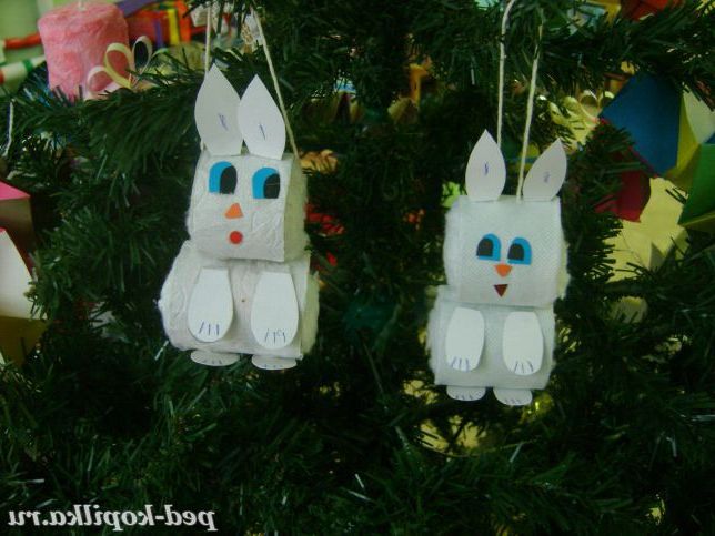 Іграшки для елочки.Зайчики