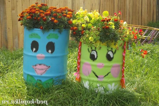 Вироби з бочок для прикраси саду, дитячого майданчика