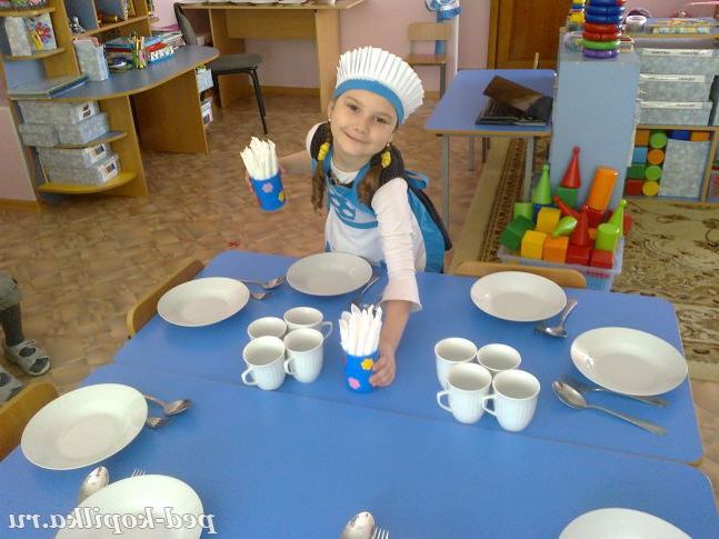 Я - чергова по столовій!