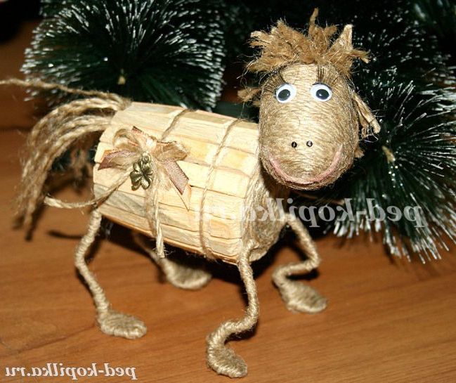 Дерев'яна конячка своїми руками
