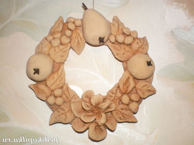 Віночок з солоного тіста.