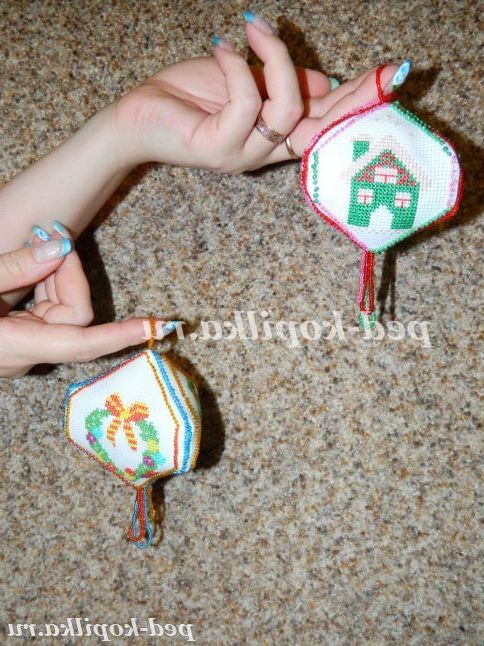 Новорічна вишивка хрестом