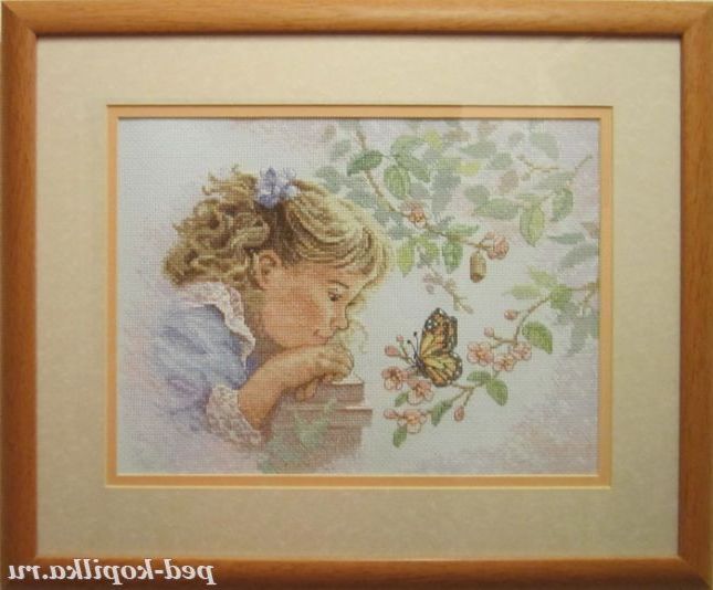 Дівчинка з метеликом