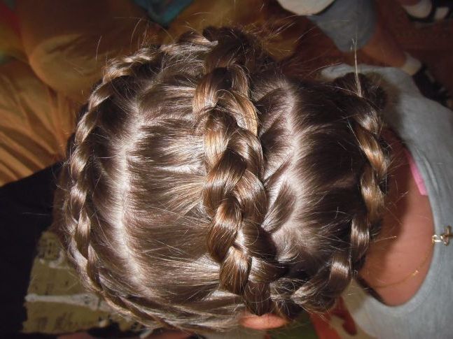 Змійка з вивернутою косички