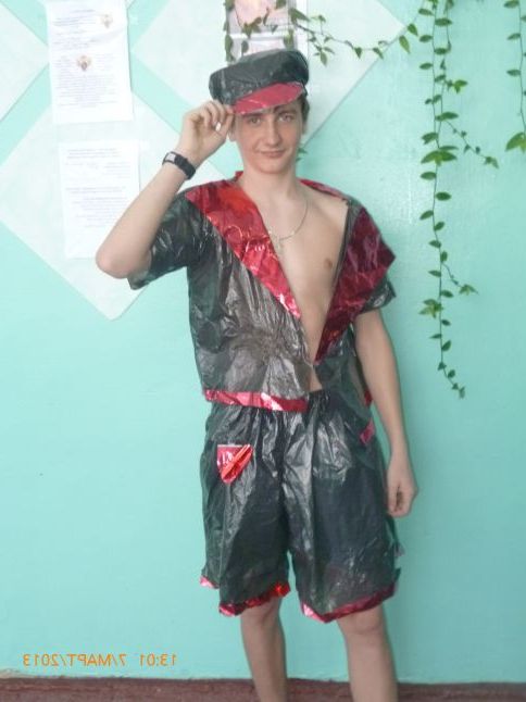 Конкурс Сміттєва мода в школі